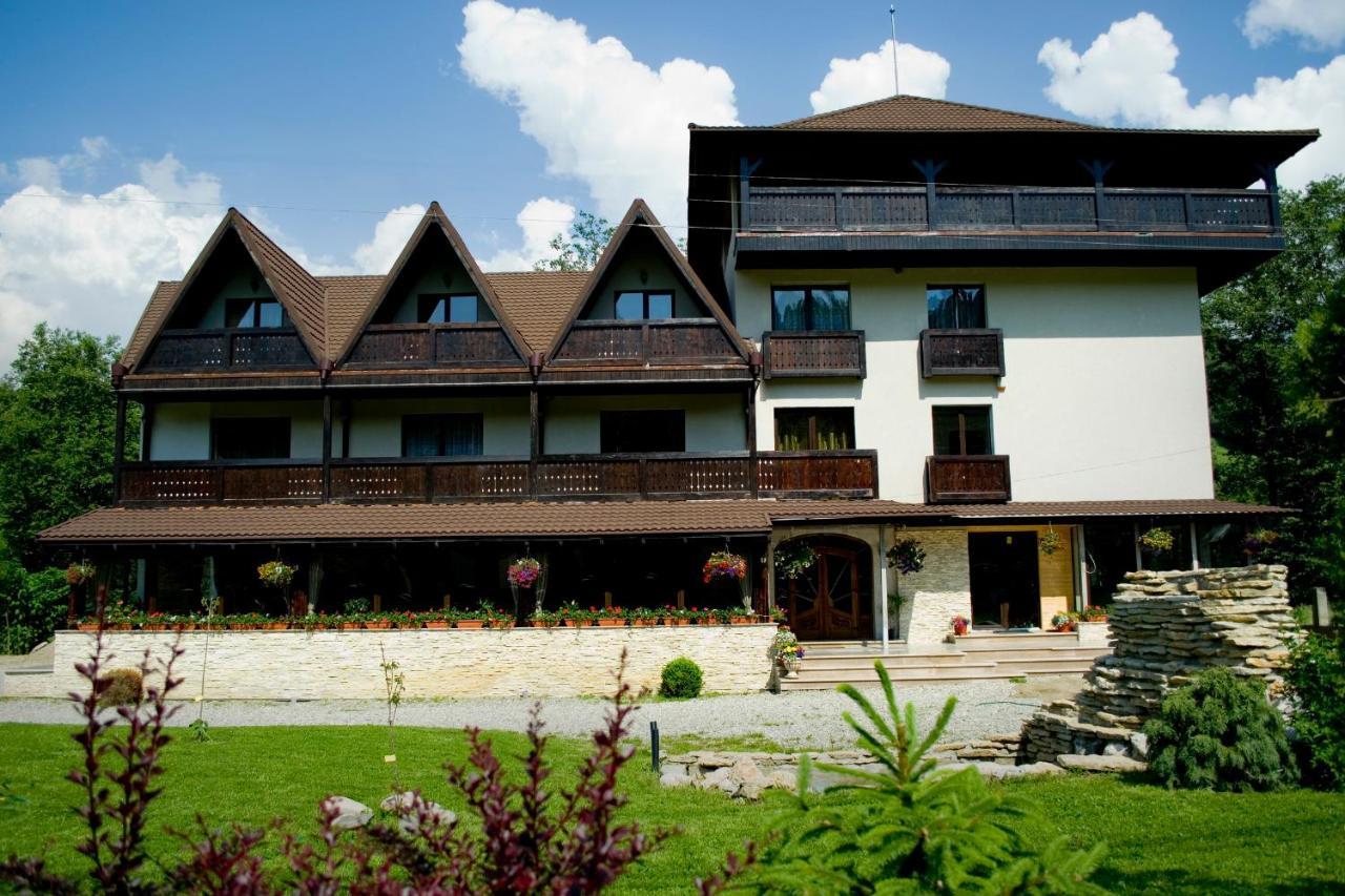 Hanul Simon Pensiune & Restaurant Bran  Zewnętrze zdjęcie