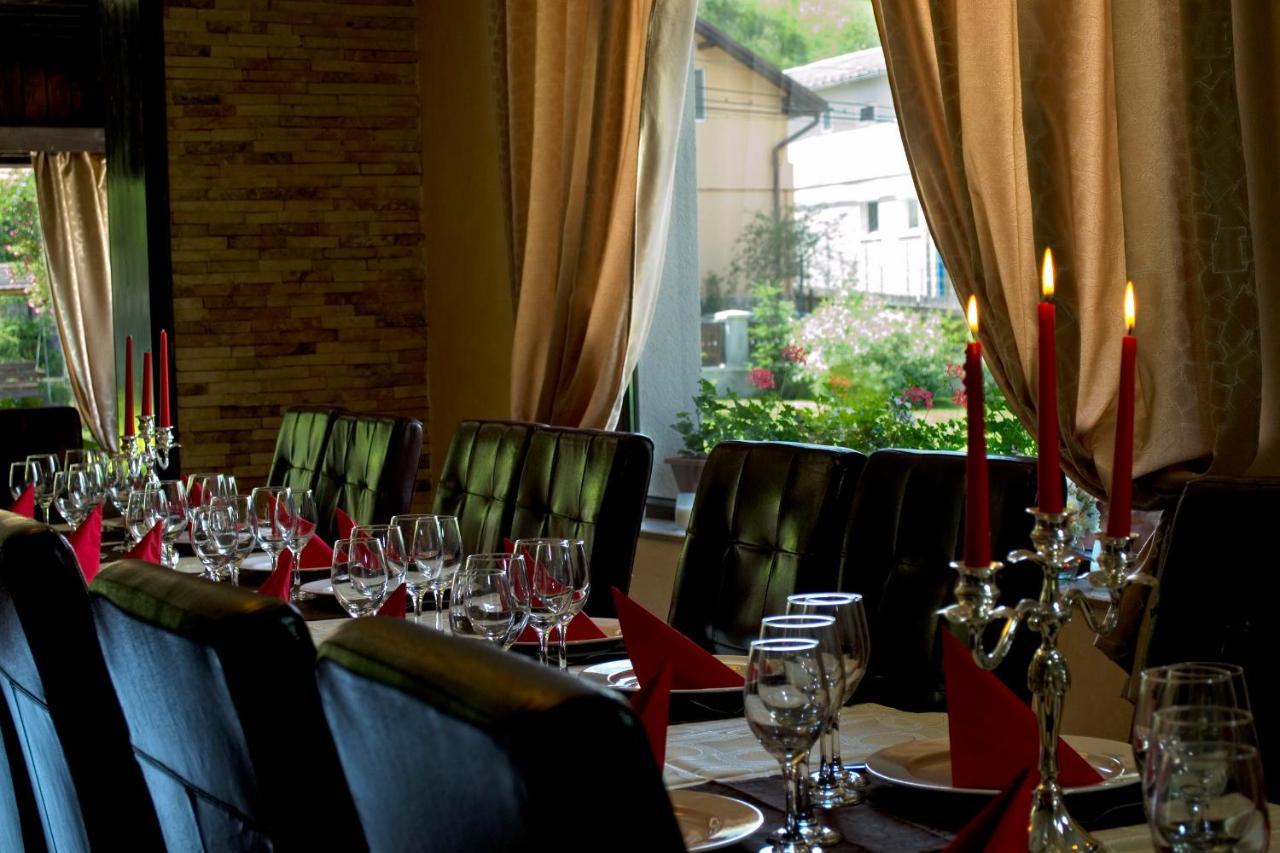 Hanul Simon Pensiune & Restaurant Bran  Zewnętrze zdjęcie