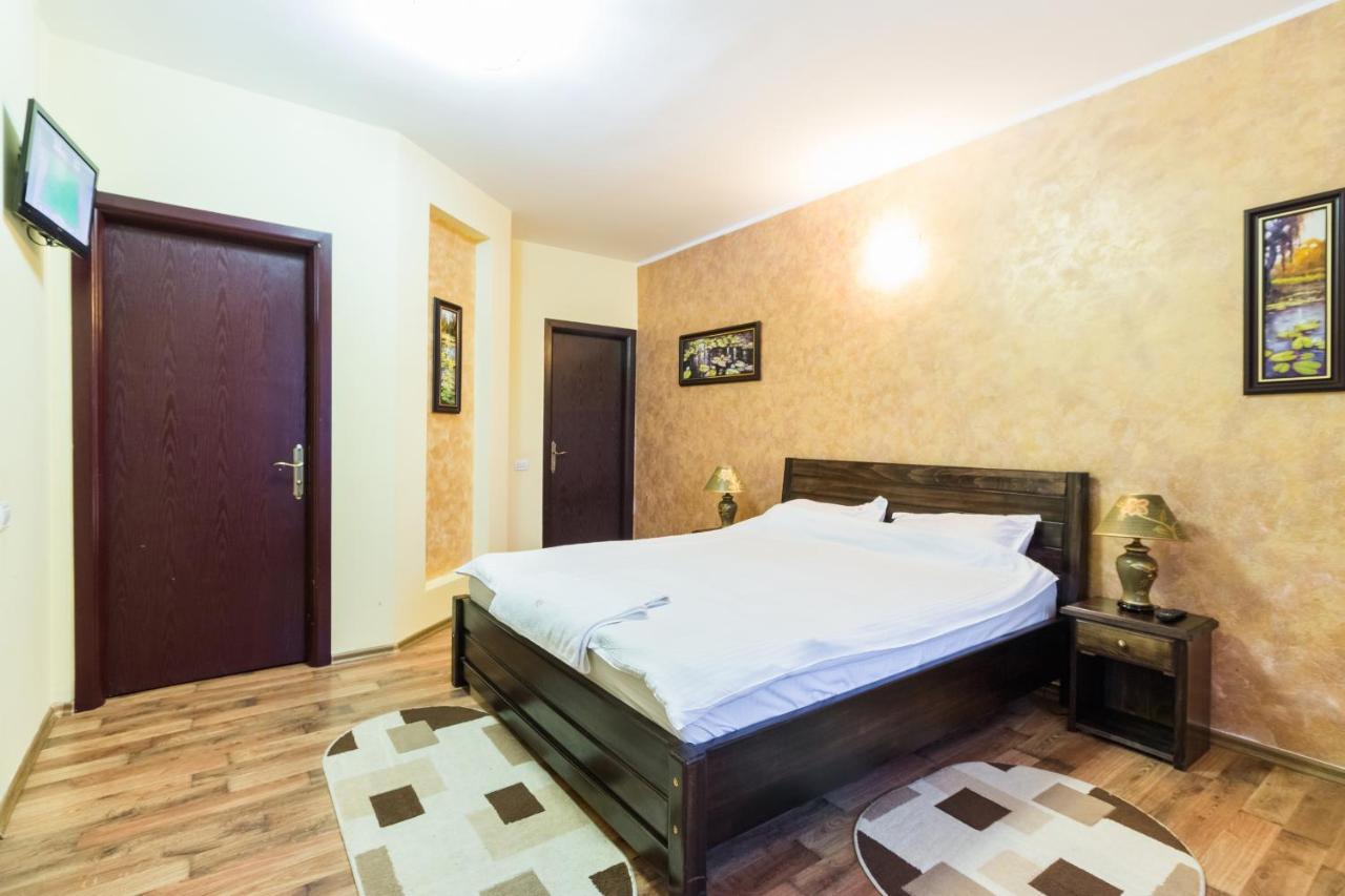 Hanul Simon Pensiune & Restaurant Bran  Zewnętrze zdjęcie