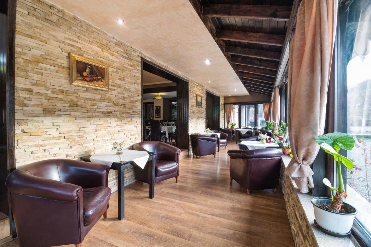 Hanul Simon Pensiune & Restaurant Bran  Zewnętrze zdjęcie