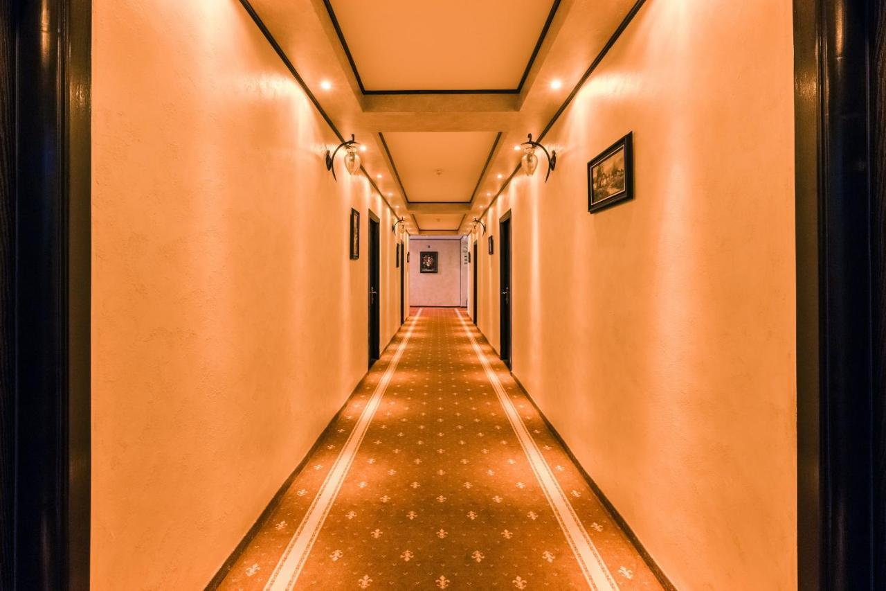 Hanul Simon Pensiune & Restaurant Bran  Zewnętrze zdjęcie